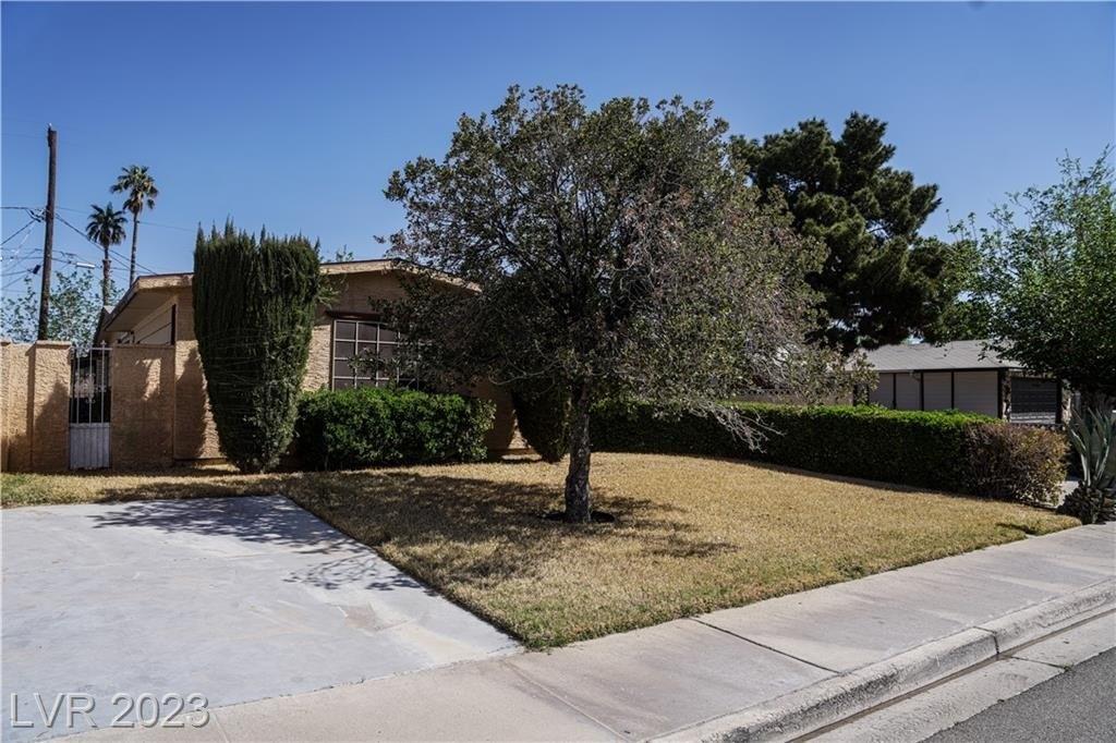 Duke Ave, North Las Vegas, NV 89030