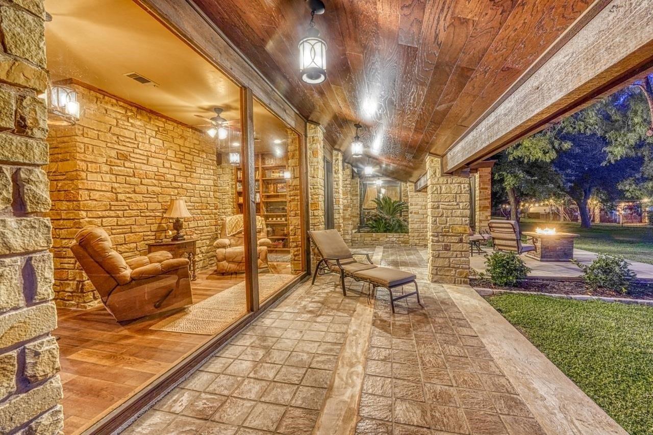 Hi Stirrup, Horseshoe Bay, TX 78657