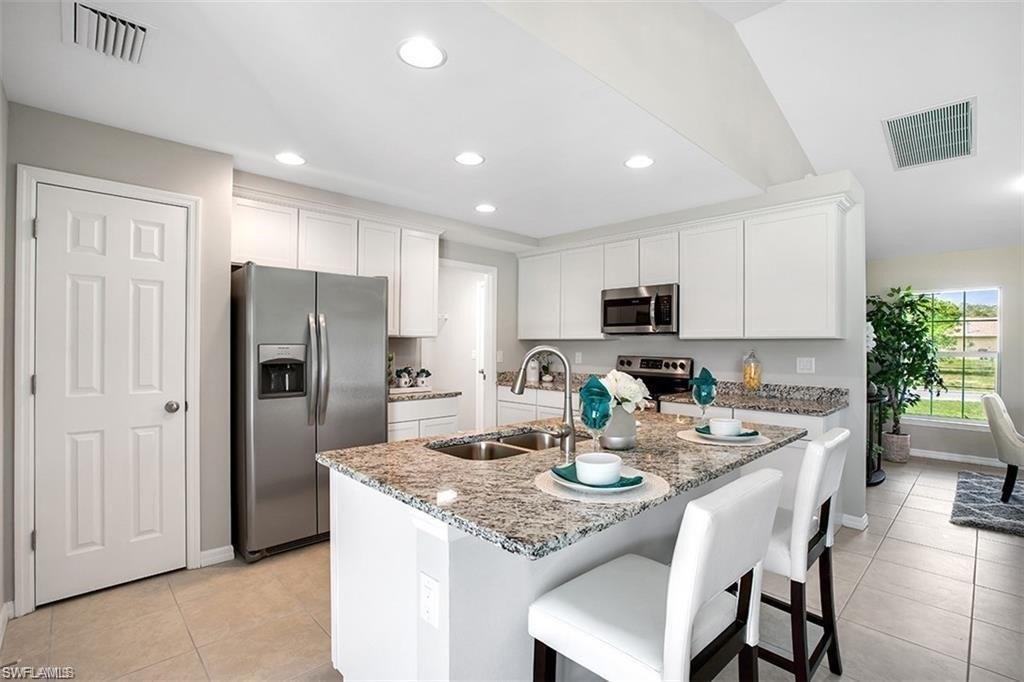 Ne 13th Pl, Cape Coral, FL 33909