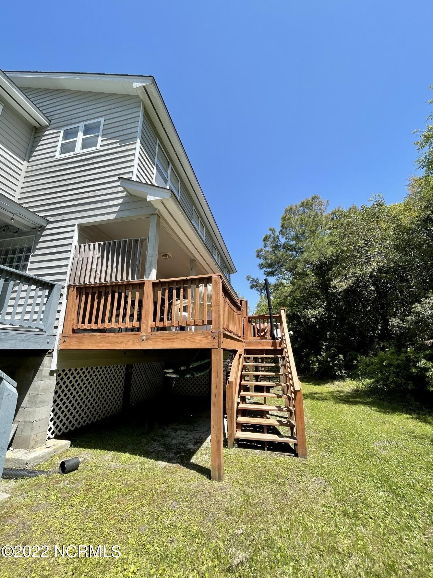 Krystal Ct, Emerald Isle, NC 28594