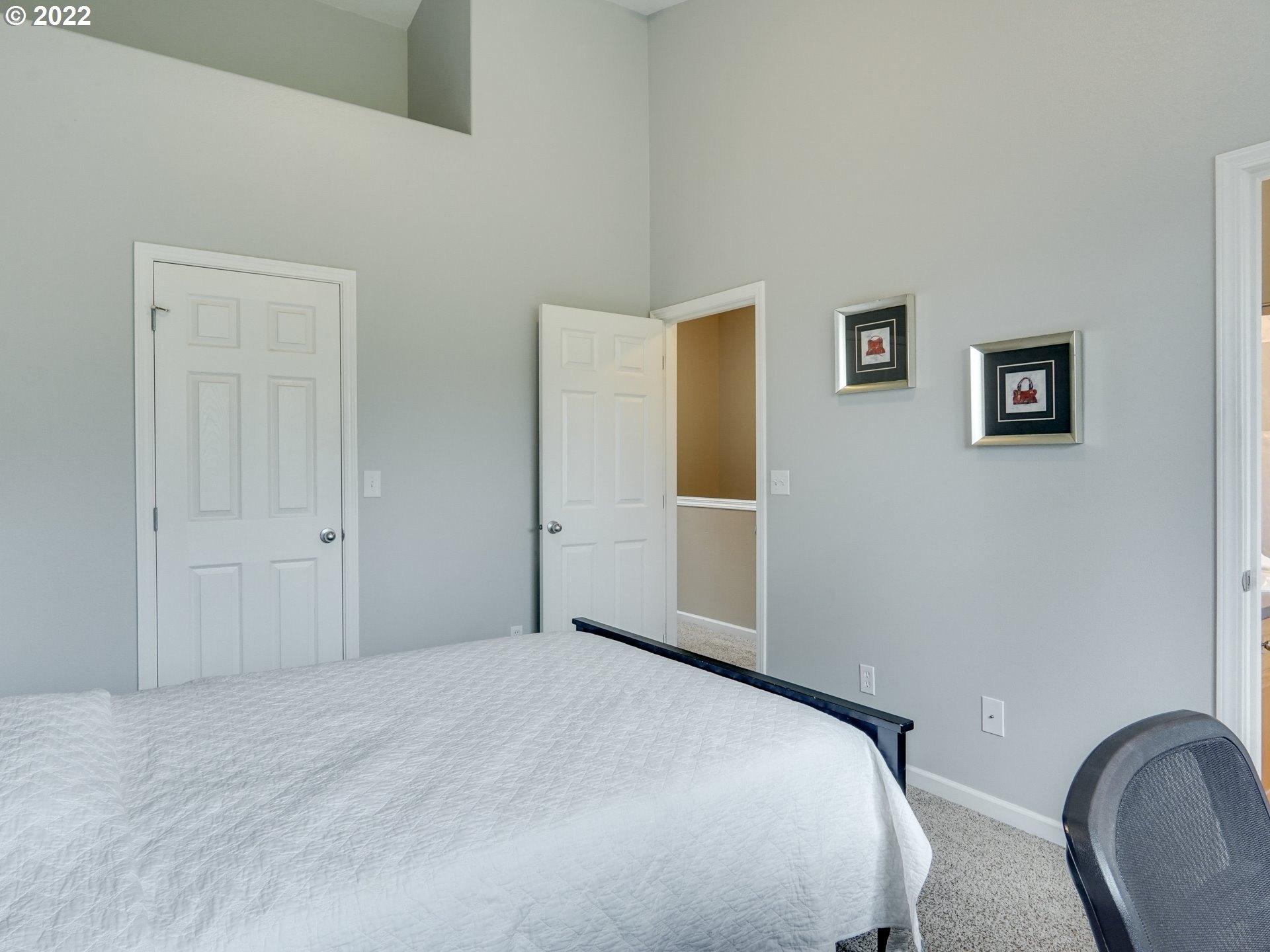 Sw Kraft Loop, Portland, OR 97223