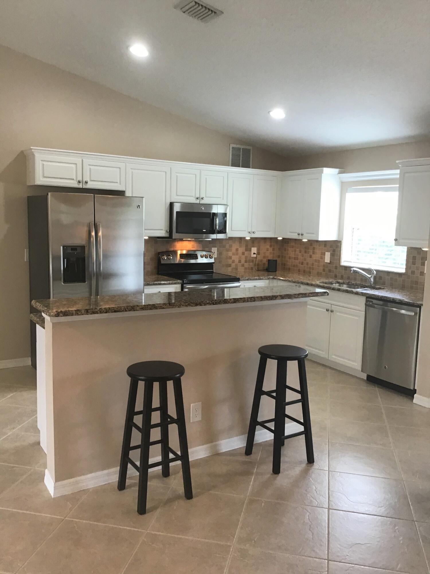 High Hawk Cir, Vero Beach, FL 32962