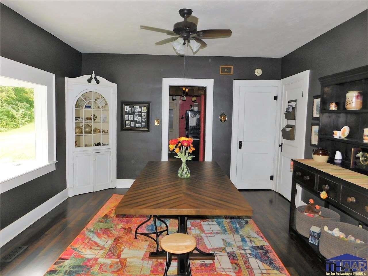 Sidenbender Rd, Terre Haute, IN 47802