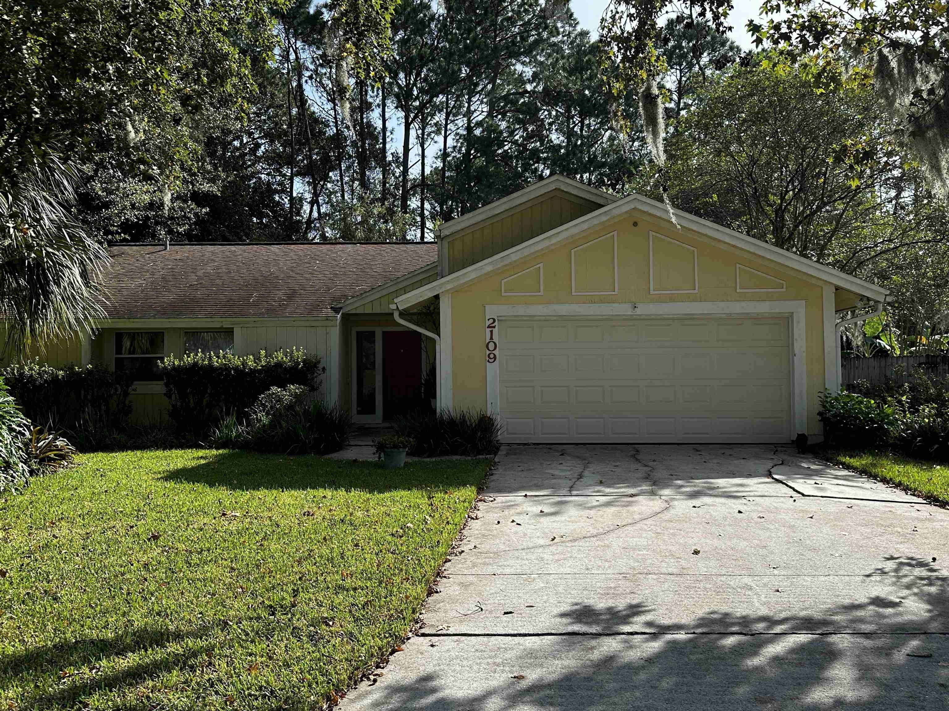 Indian Springs Dr, Jacksonville, FL 32246