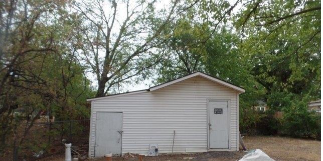 Mockingbird Ln, Weatherford, TX 76086