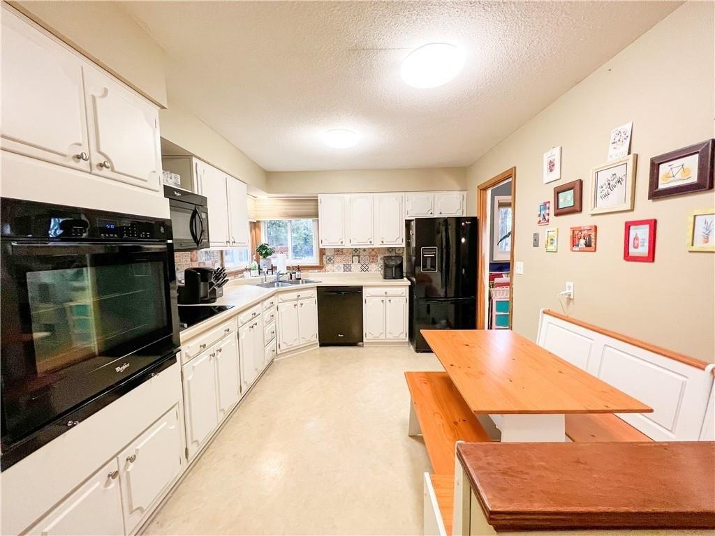 Franklin Ave, Windsor Heights, IA 50324