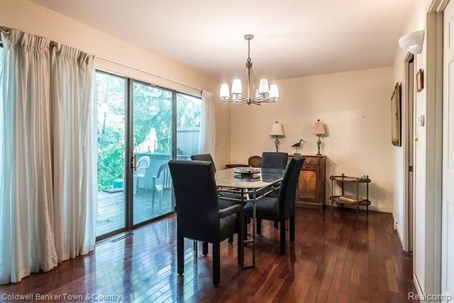 Applewood Ct, Ann Arbor, MI 48103
