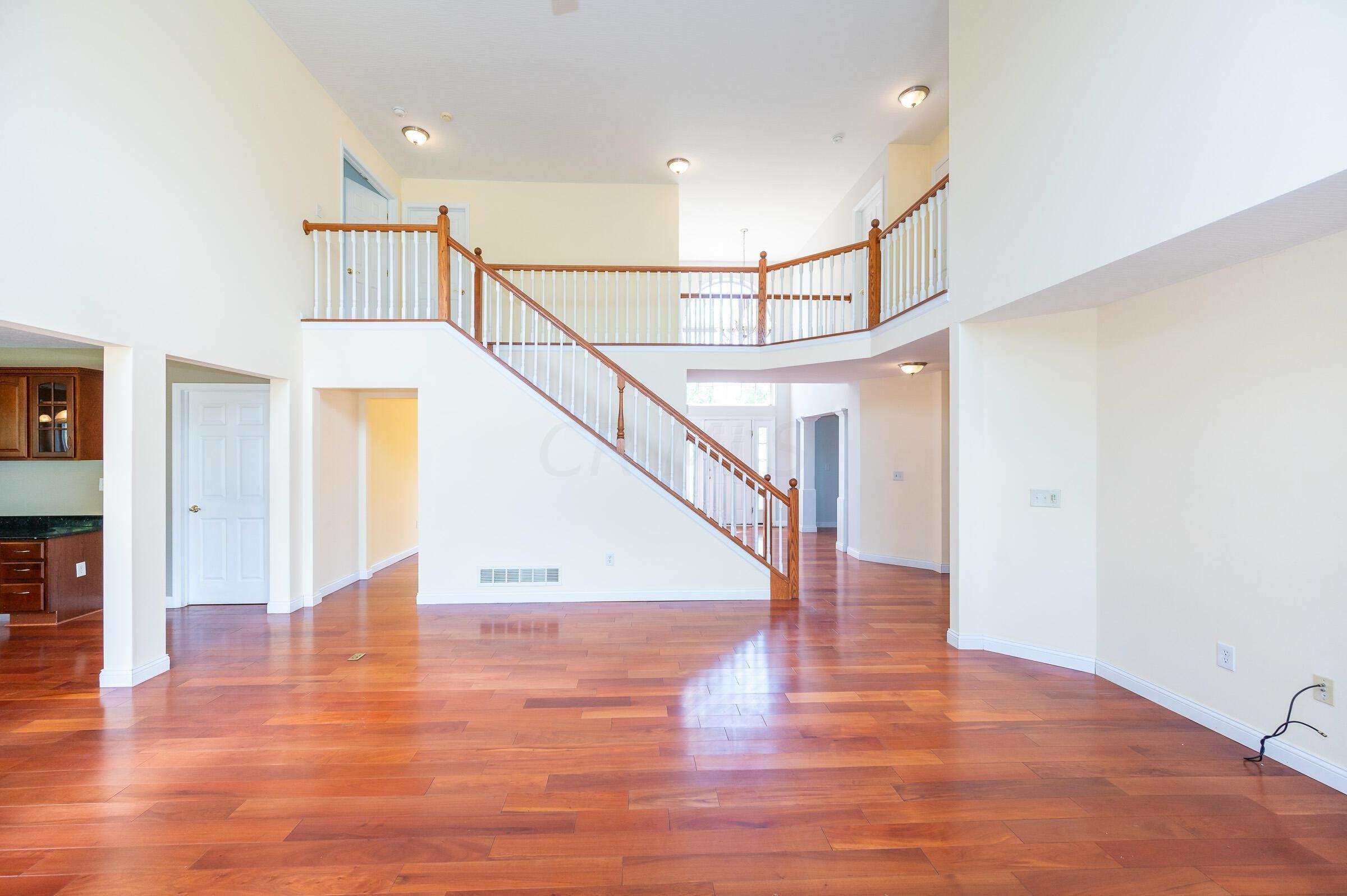 Hanover Cir, Dublin, OH 43016