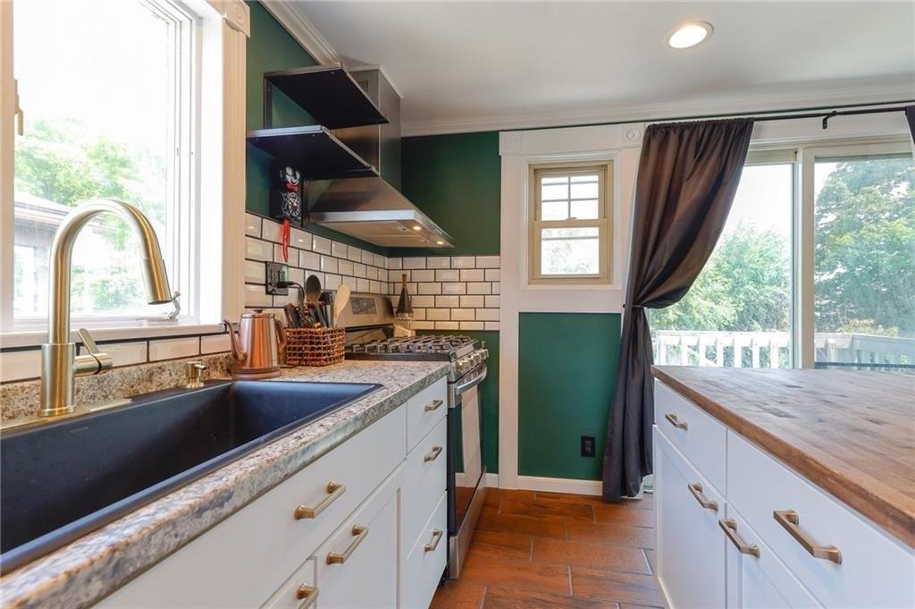 Mayflower St, Rochester, NY 14615