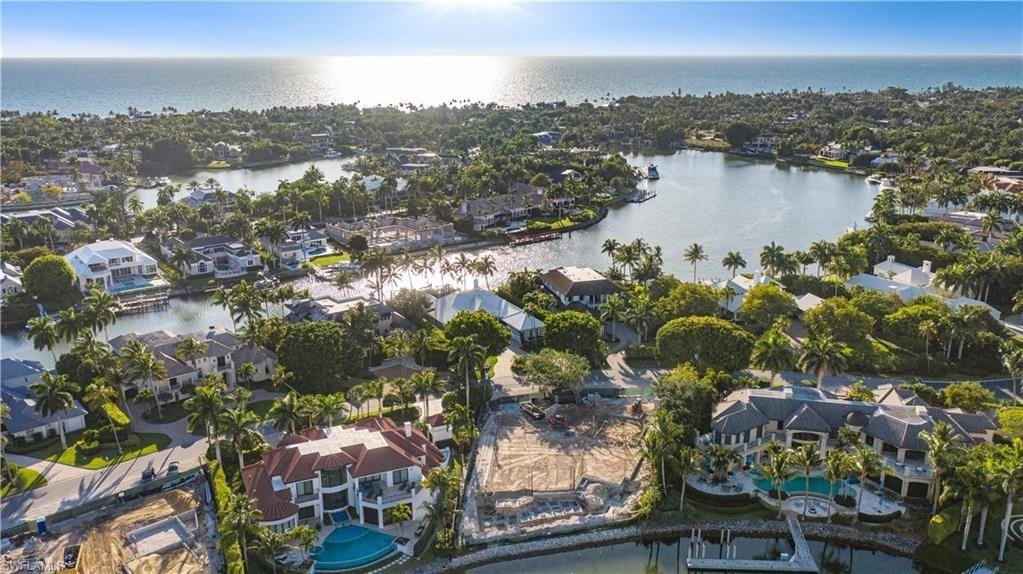 Gin Ln, Naples, FL 34102