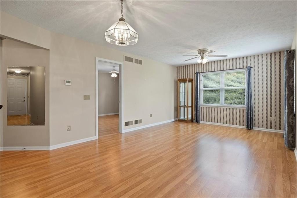 Gursslin Ln, Hilton, NY 14468