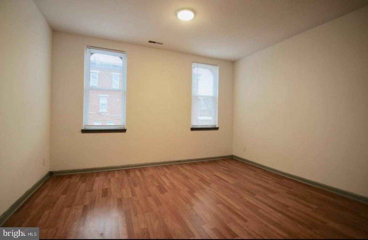 N 13th St, Philadelphia, PA 19140