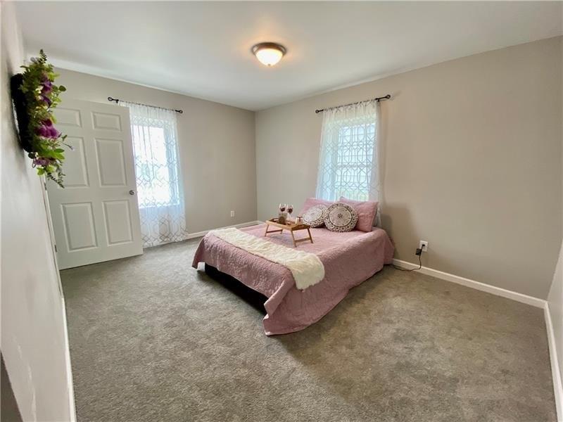 W Smithfield St, Mount Pleasant, PA 15666