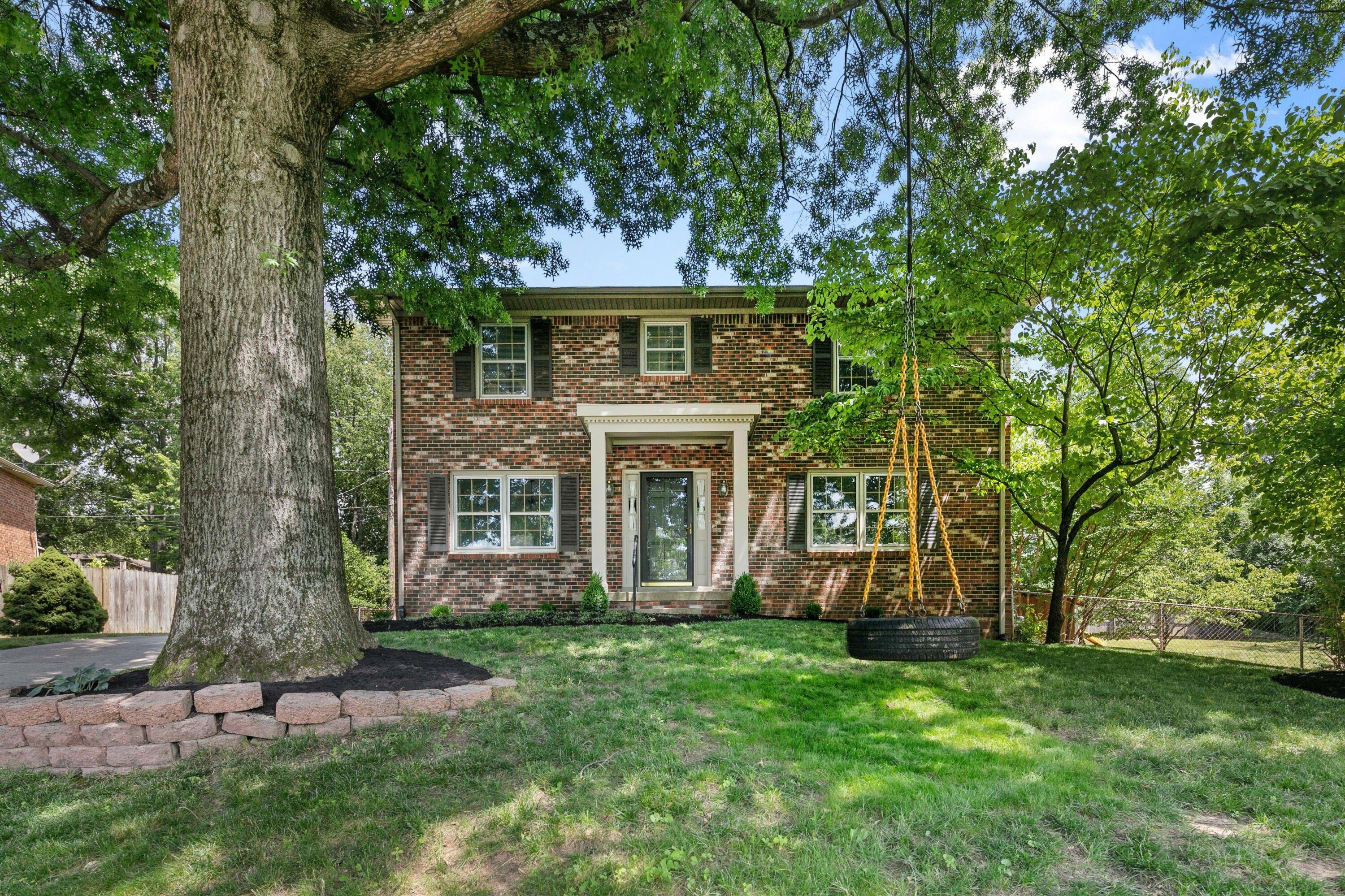 Jason Ct, Lexington, KY 40503