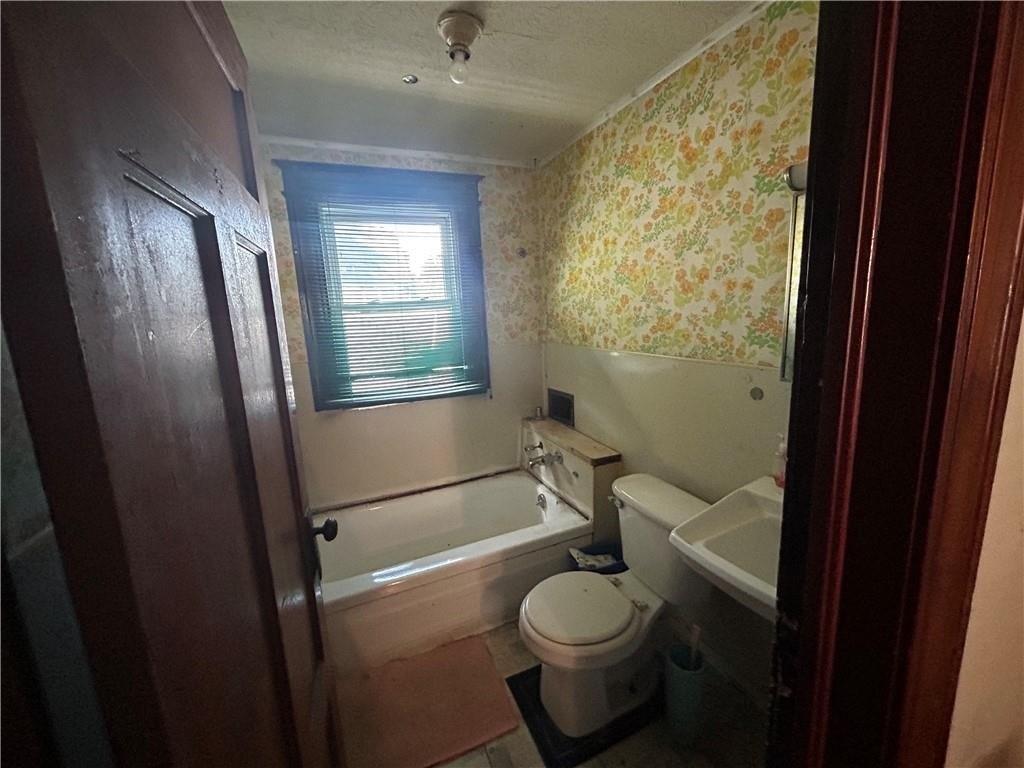 Cummings St, Rochester, NY 14609