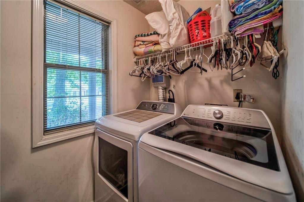 Emily Cir, Villa Rica, GA 30180