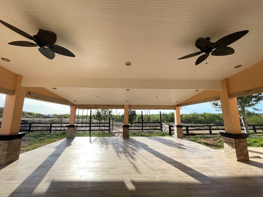 Wagon Wheel Rd, Eagle Pass, TX 78852