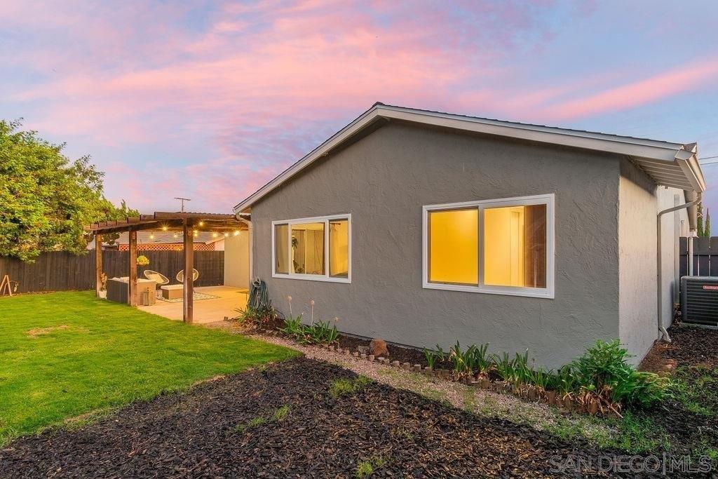 Beaver Lake Dr, San Diego, CA 92119