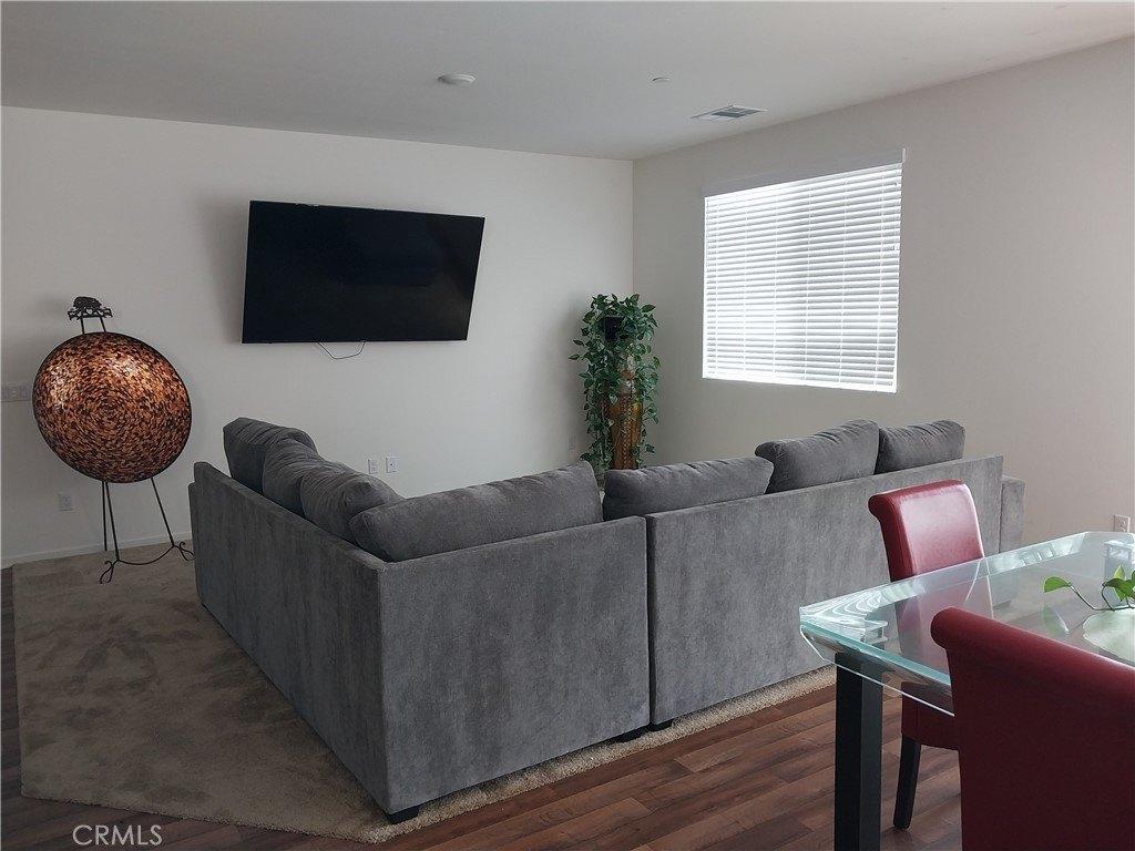 Rustic Glen Way, San Jacinto, CA 92582
