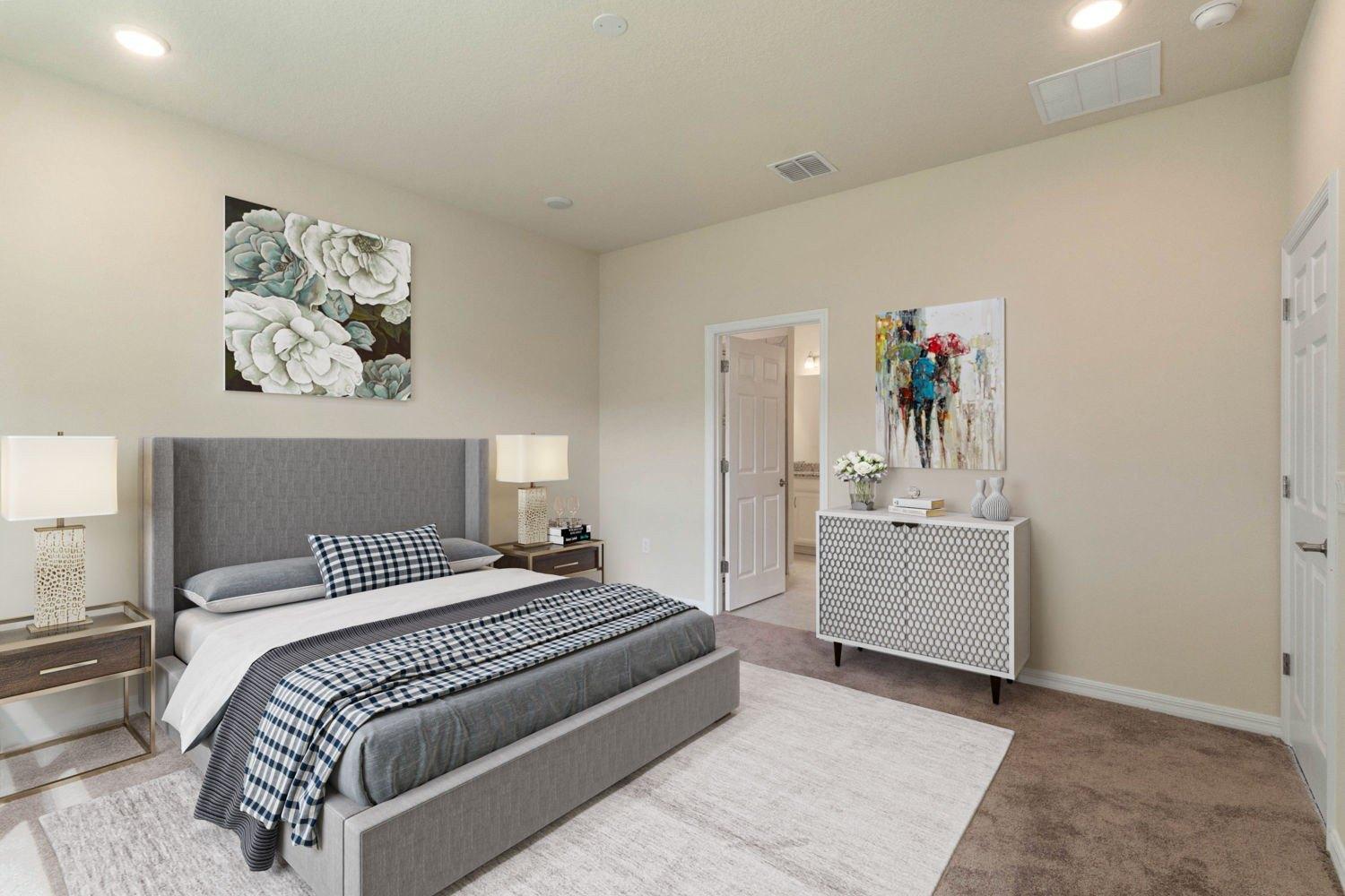 Amaranth St, Tavares, FL 32778