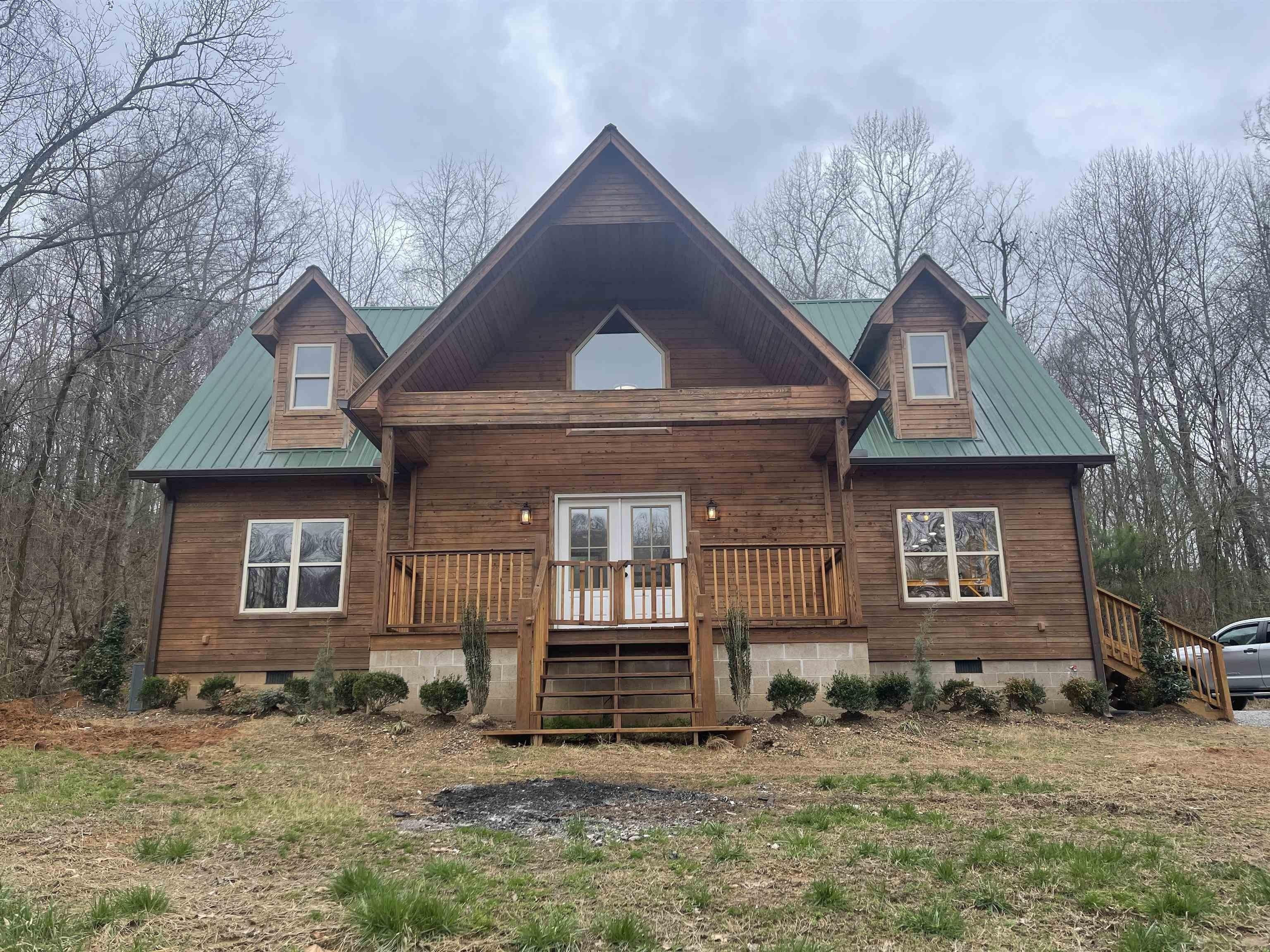 Wayne Lacy Ln, Decaturville, TN 38329
