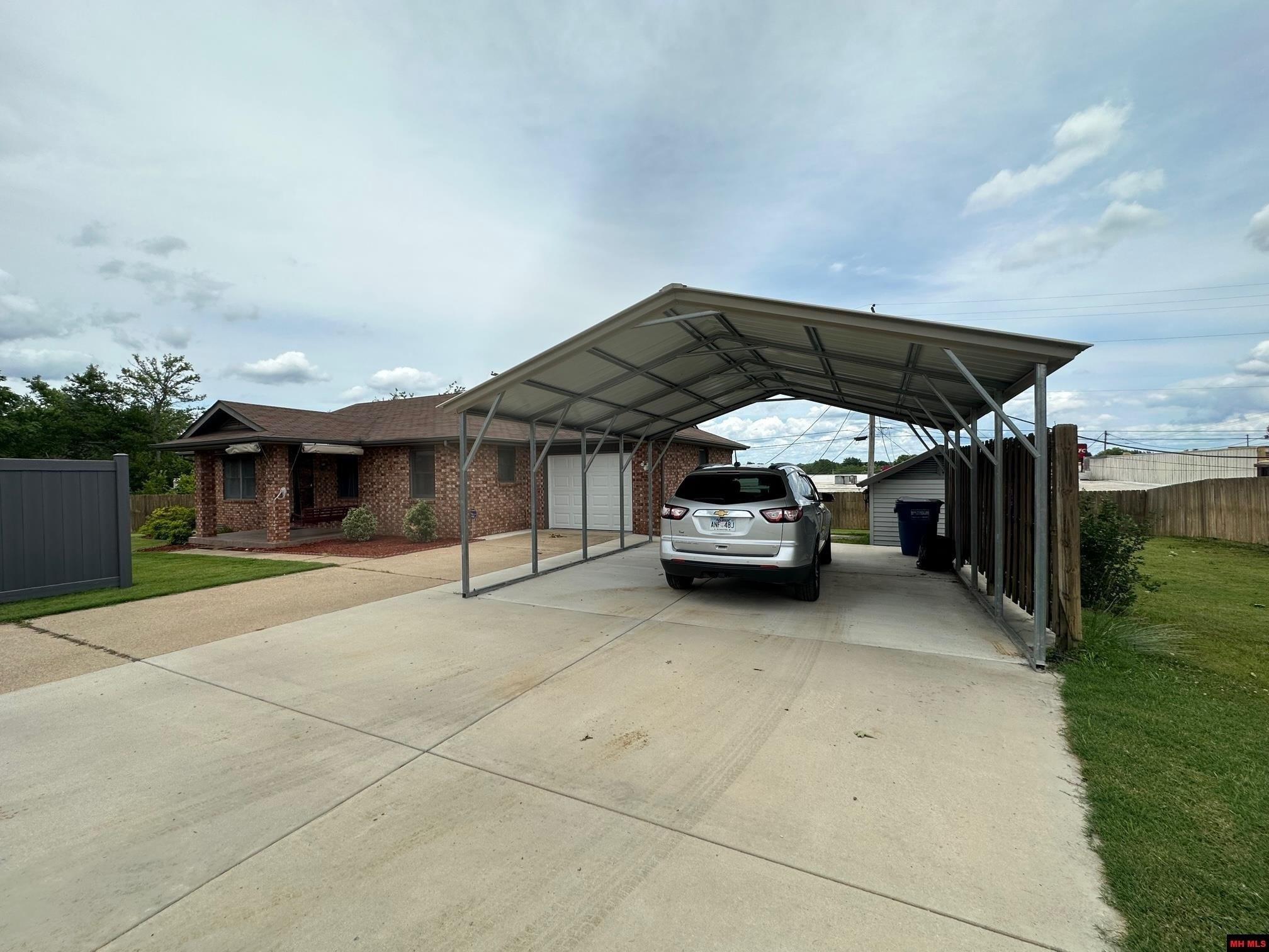 N Church St, Mountain Home, AR 72653