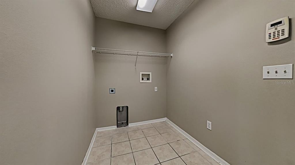 Lyndenhurst Ln, Palm Coast, FL 32137