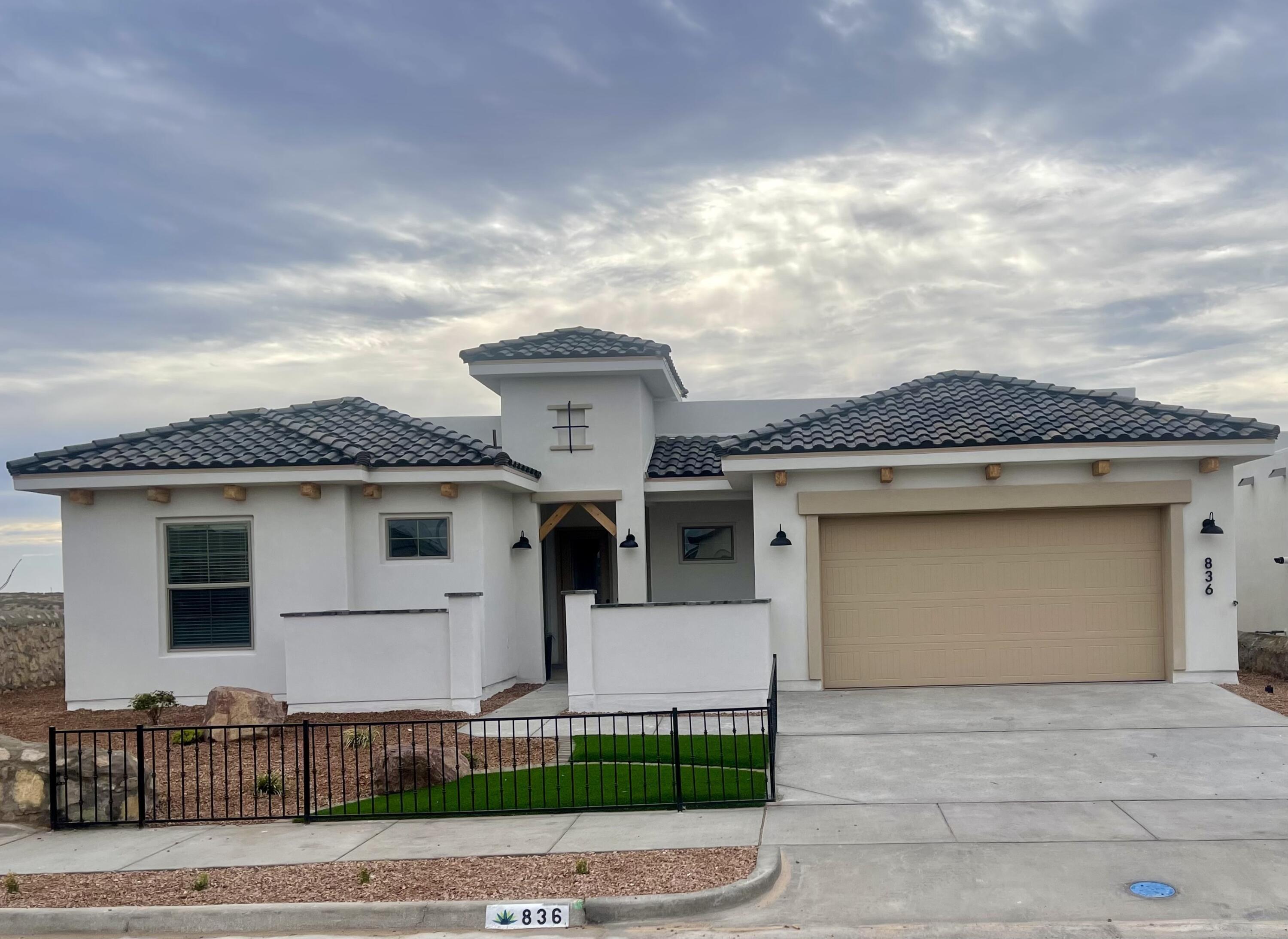 Enchanted Owl Pl, El Paso, TX 79911