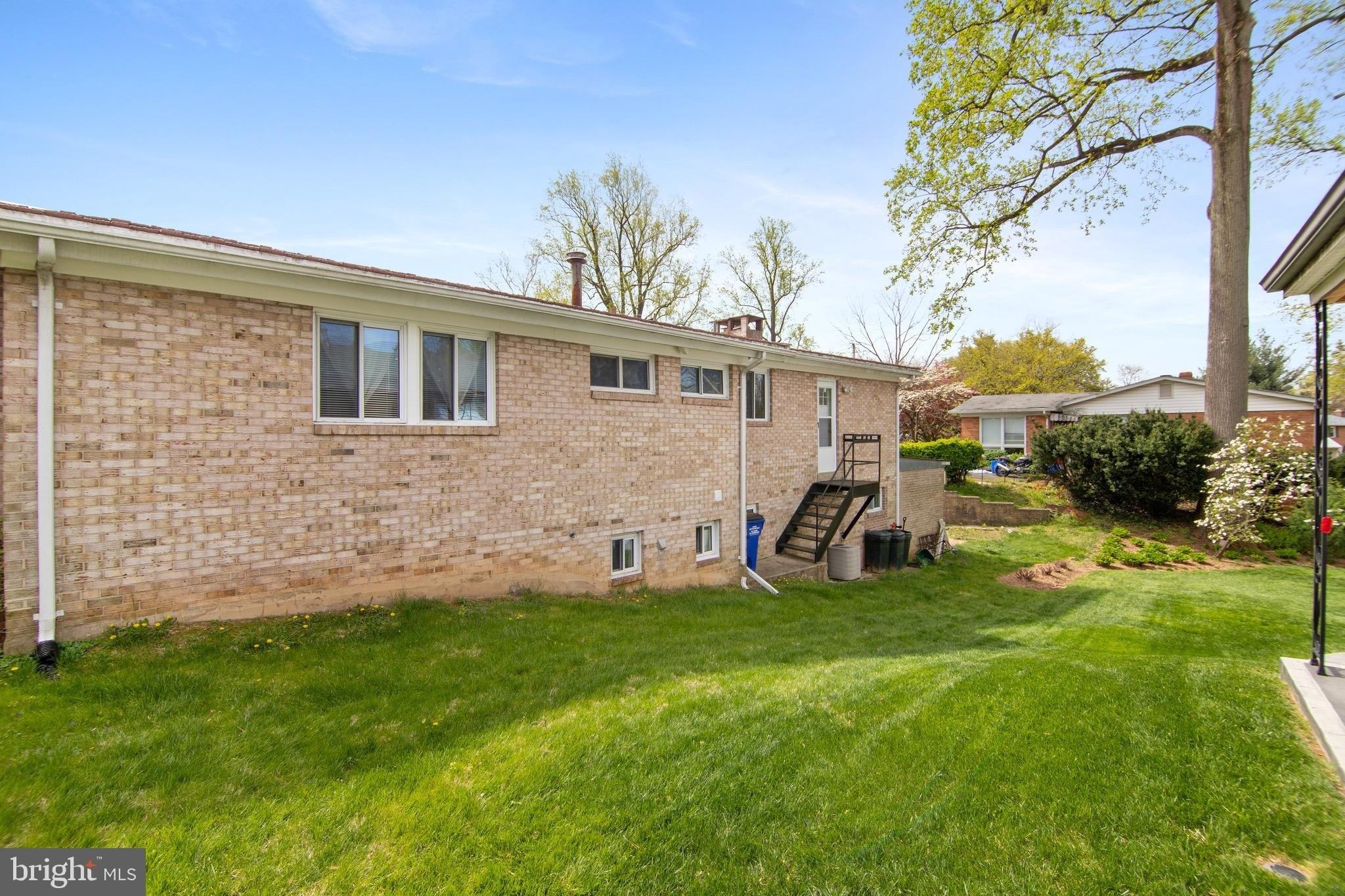 Newport Mill Rd, Kensington, MD 20895