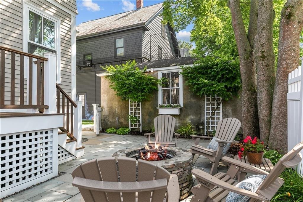 Bush St, Newport, RI 02840
