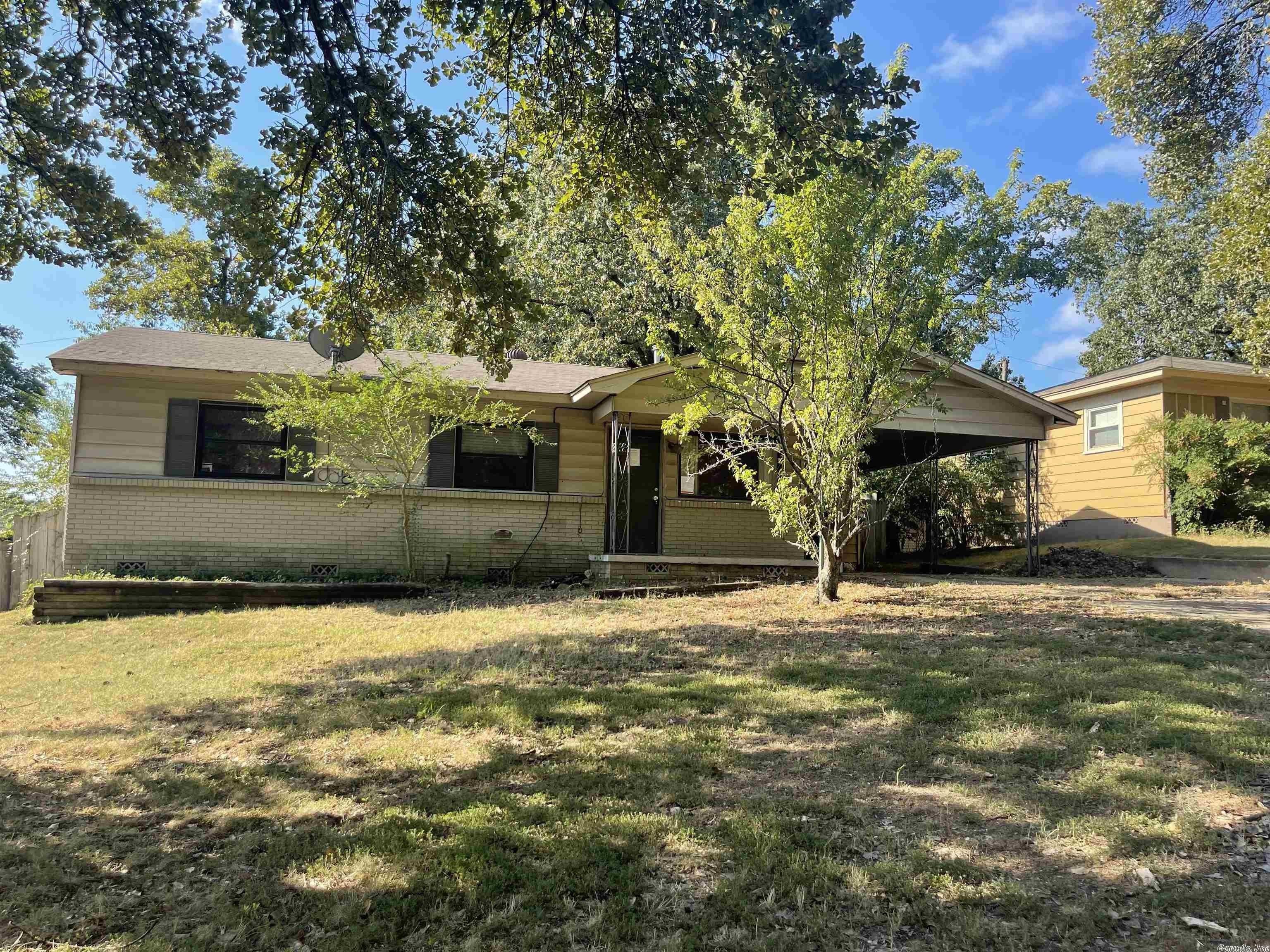 W 52nd St, North Little Rock, AR 72118