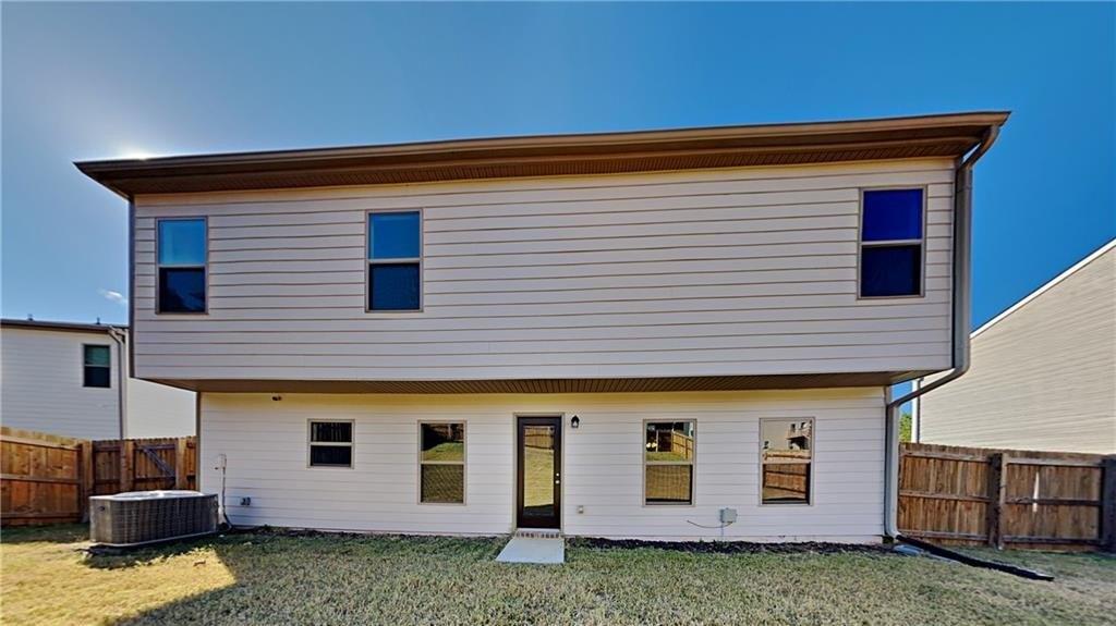 Guelph Cir, Hampton, GA 30228