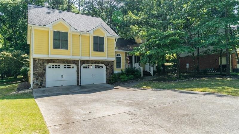 Wedgewood Dr, Woodstock, GA 30189
