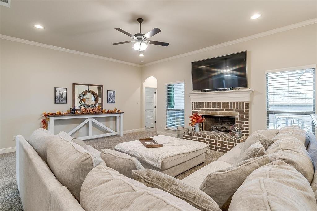 Harp Ave, Godley, TX 76044