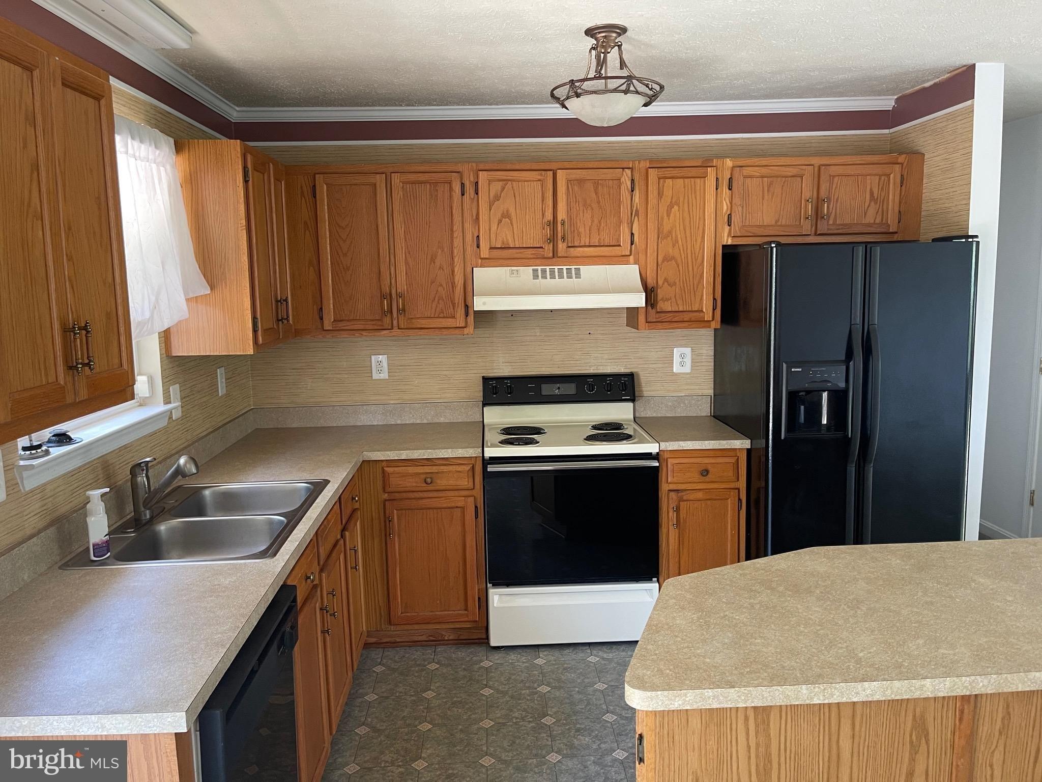 Arlington Dr, Mechanicsville, MD 20659