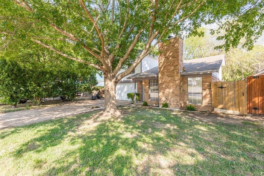 Allencrest Dr, Fort Worth, TX 76108