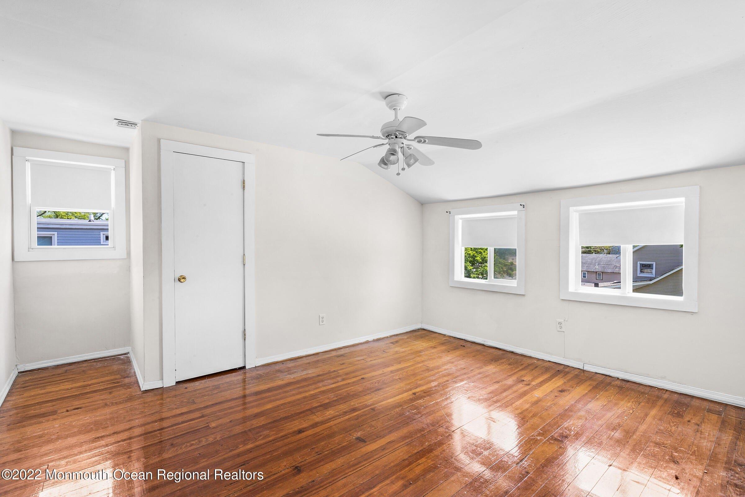 E Shore St, Keansburg, NJ 07734