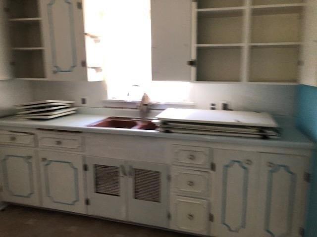 Home Park Blvd, Waterloo, IA 50701