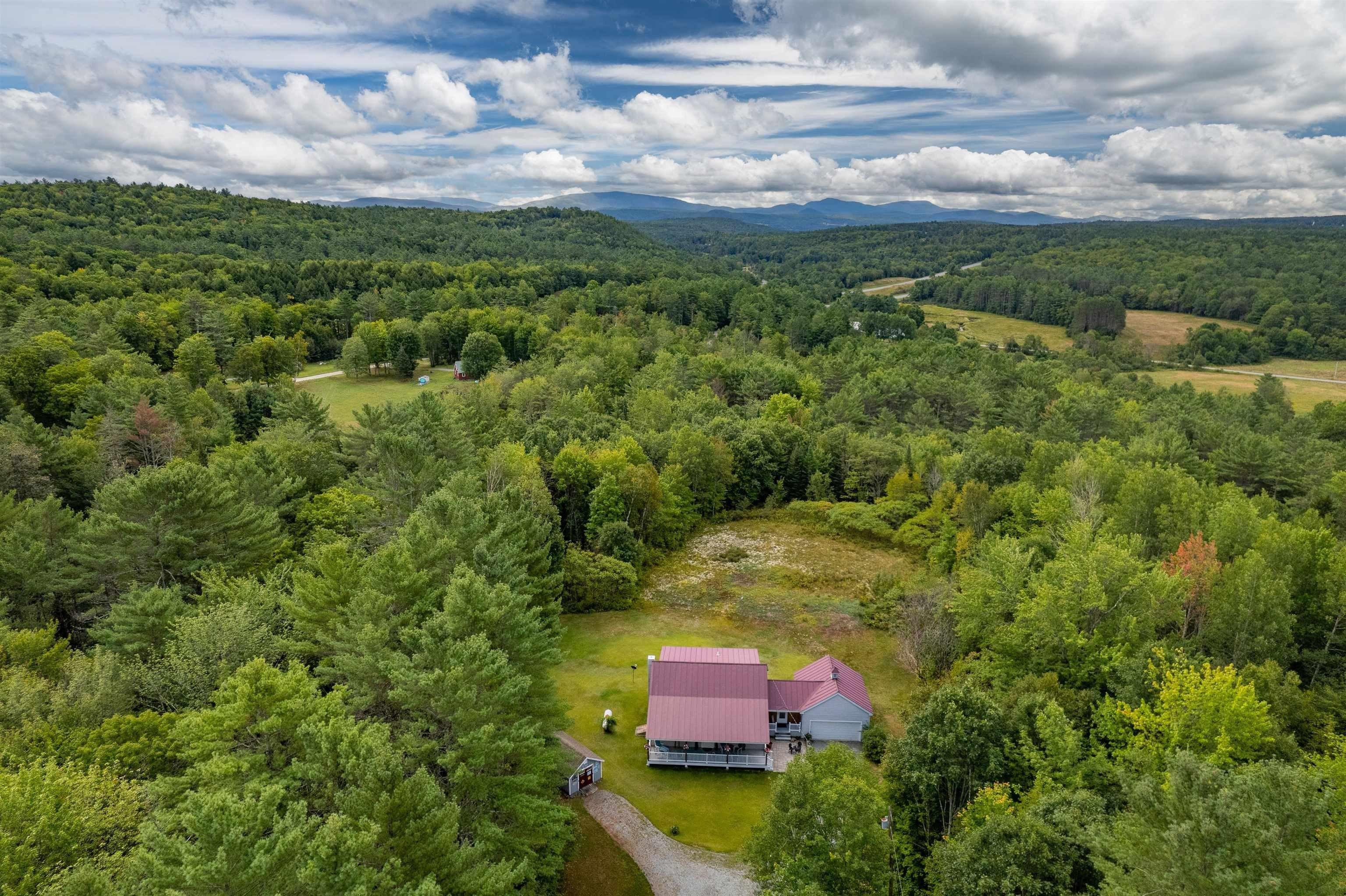 Rocky Ln, Wells River, VT 05081