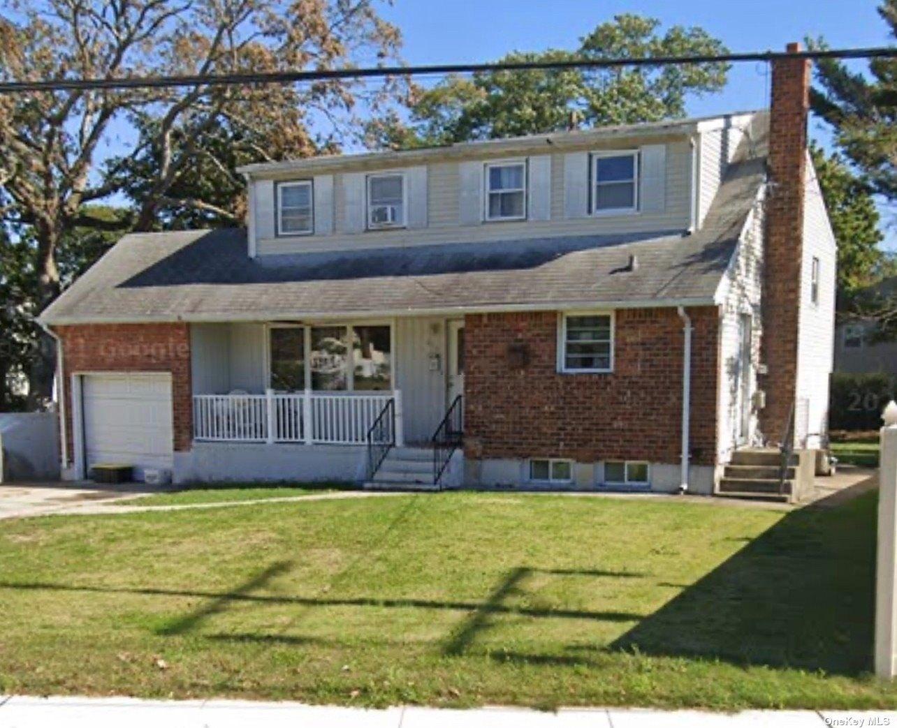 County Line Rd, Amityville, NY 11701