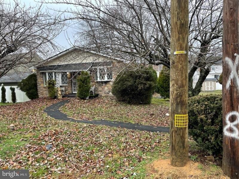 Linconia Ave, Feasterville Trevose, PA 19053
