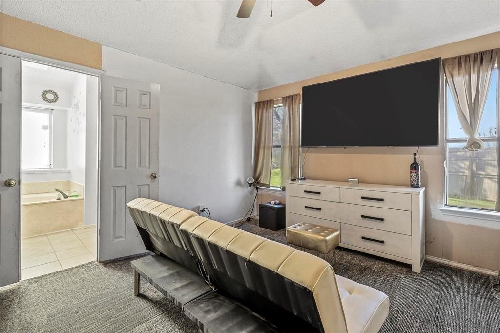 Kelsie Ct, Desoto, TX 75115