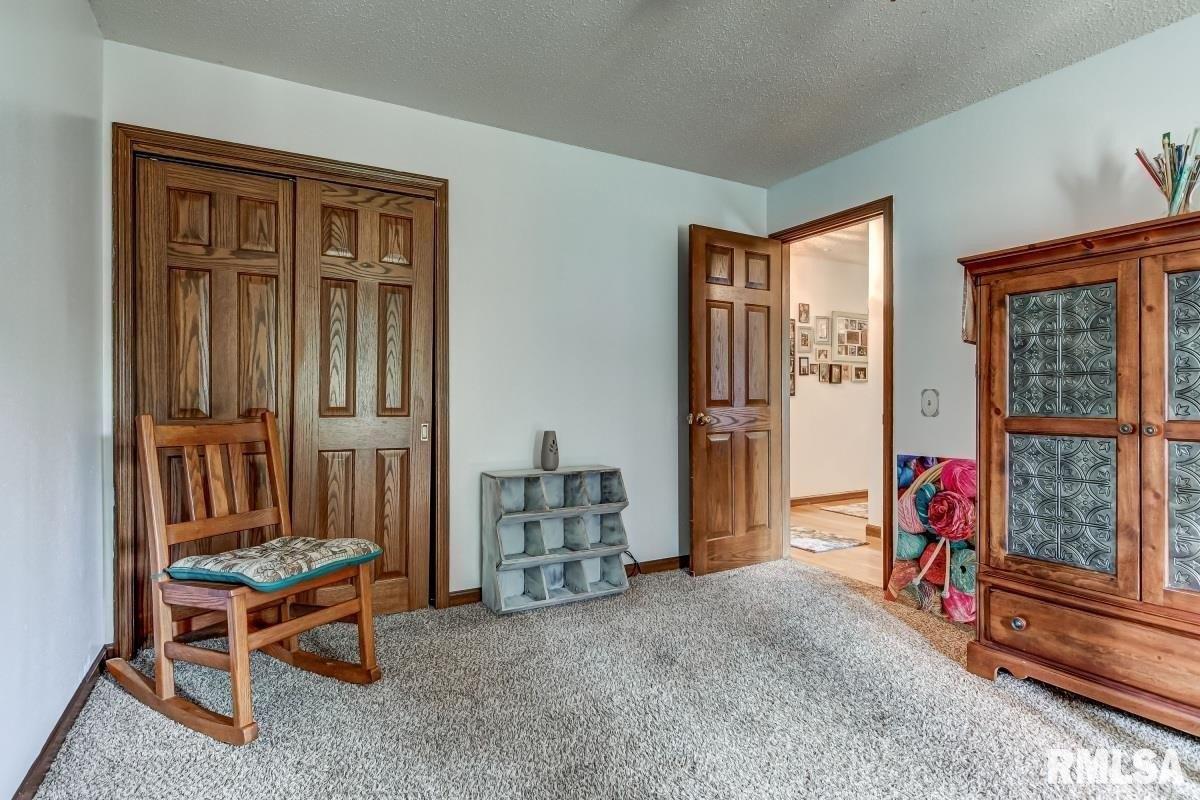 Beacon Ridge Dr, Springfield, IL 62711