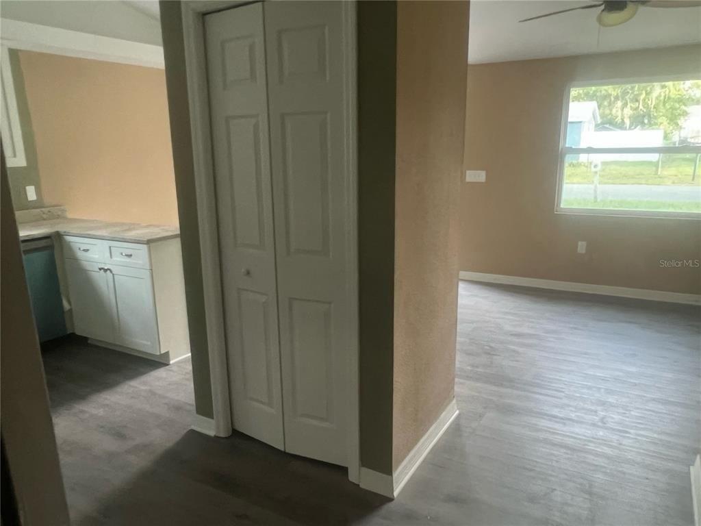 6th Ave, Zephyrhills, FL 33542