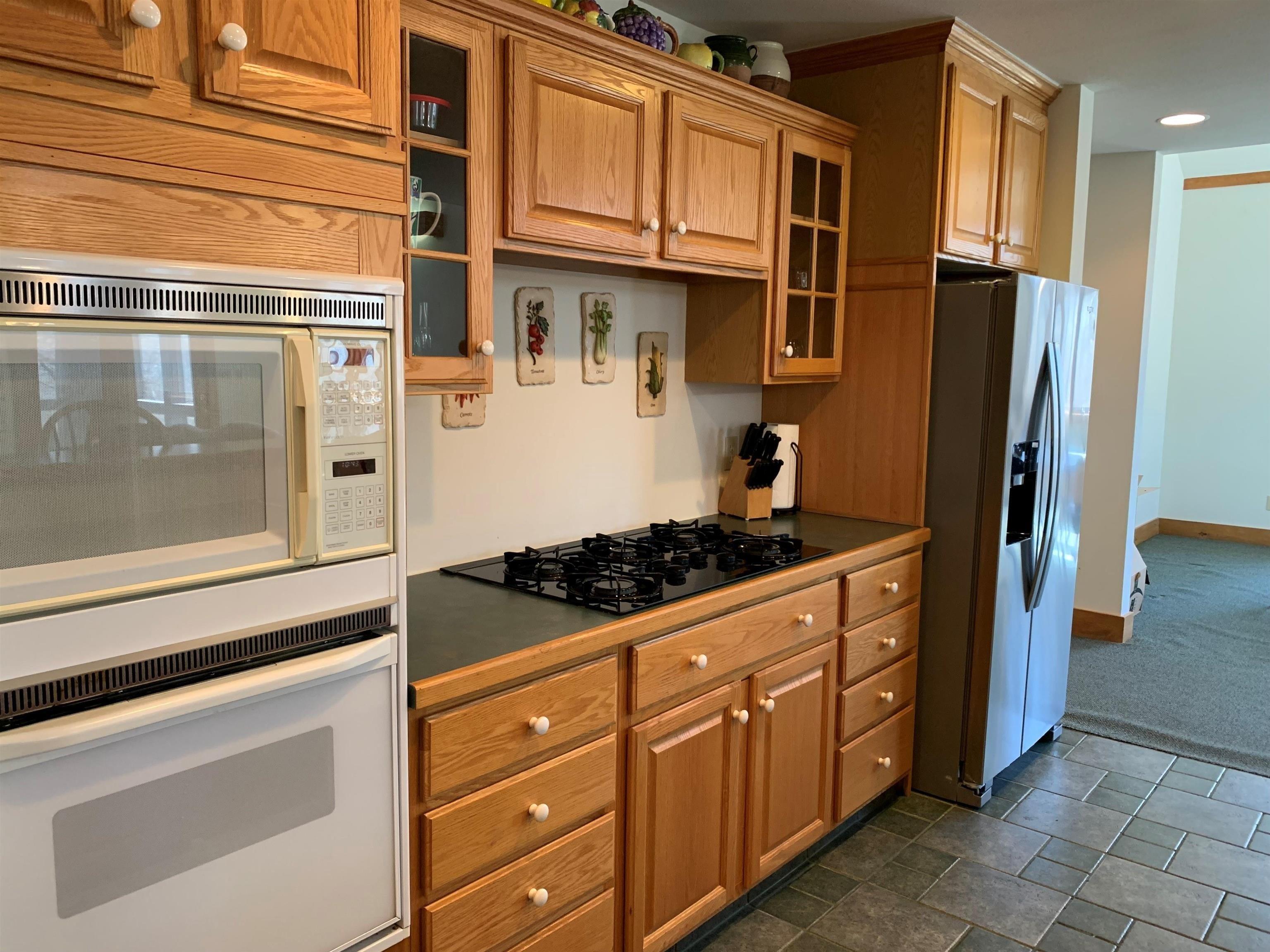 S Acorn Ct, Galena, IL 61036