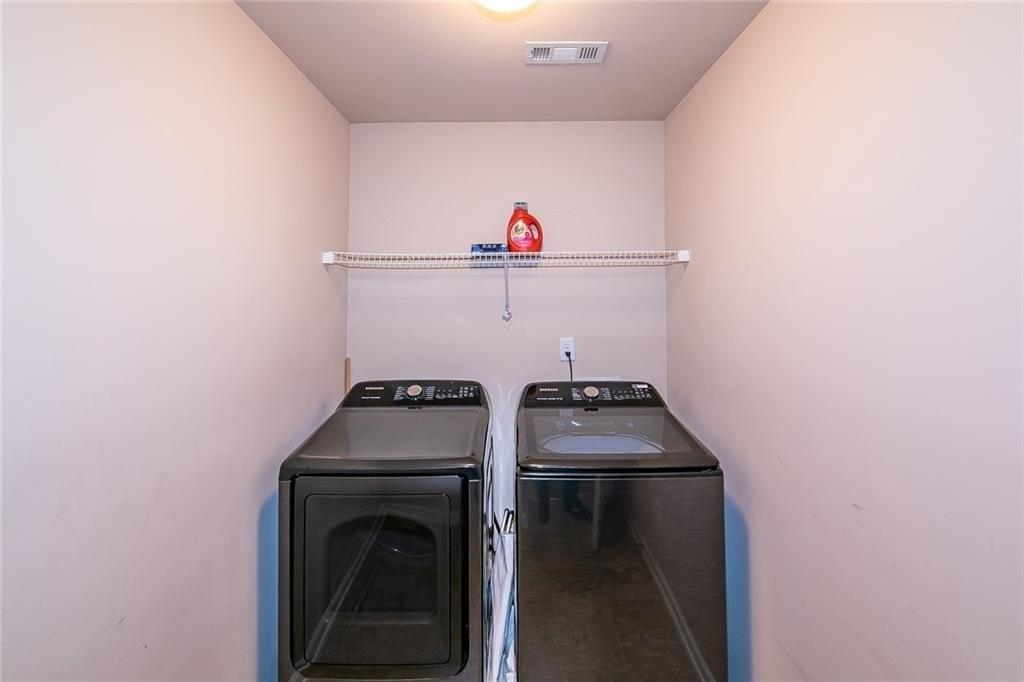 Basalt Dr, Union City, GA 30291