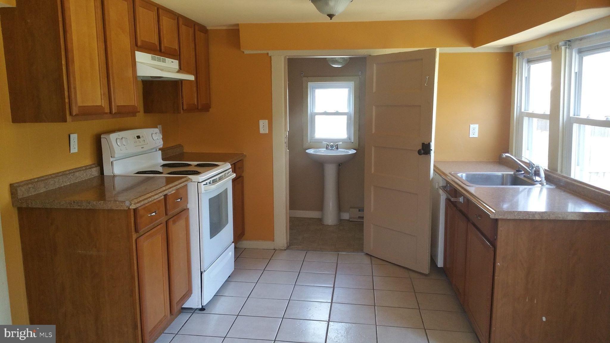 Mechanic St, Bridgeport, NJ 08014