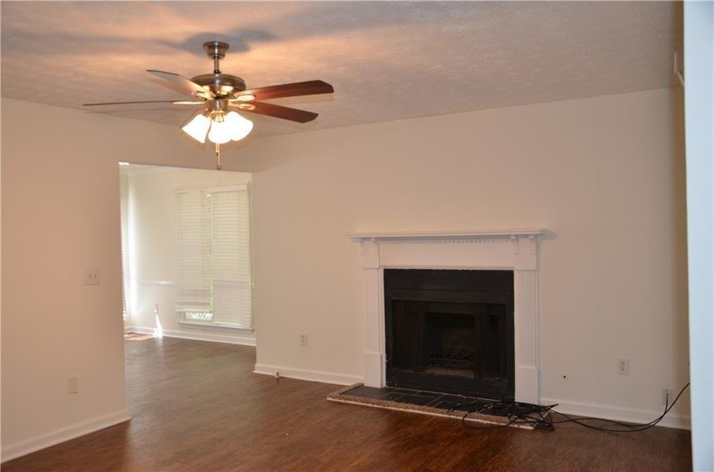 Grayland Ln, Lawrenceville, GA 30046