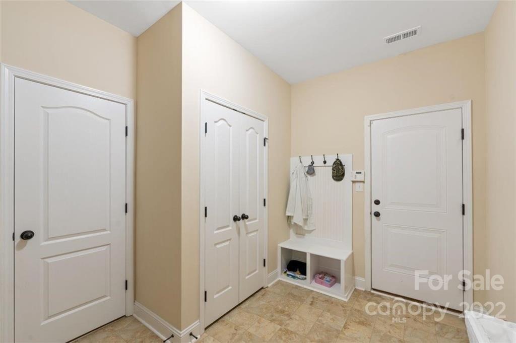 Fullcrest Ct, Raeford, NC 28376