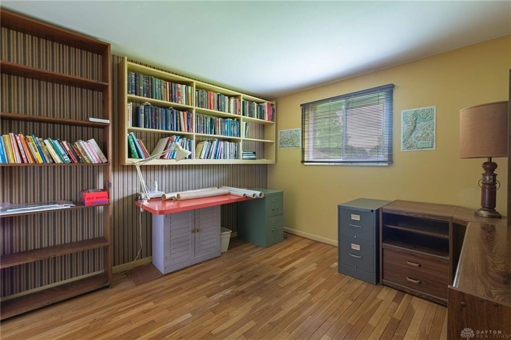 Brainard Woods Dr, Dayton, OH 45458